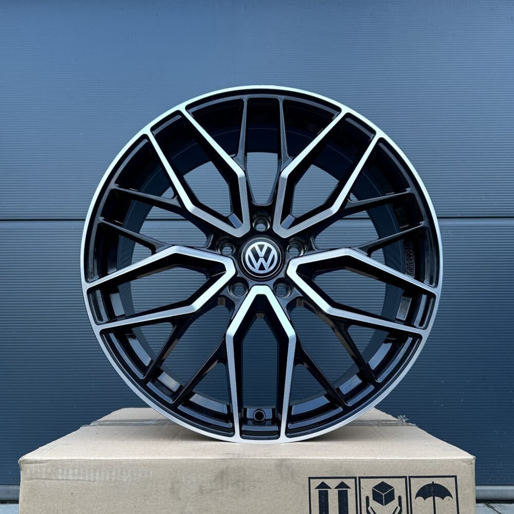 4x 19 Zoll Felgen Damina DM20 poliert für VW Passat B6 B7 B8 B9 3C GTE R-Line